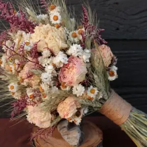 Wie kann man einen Blumenstrauß selber trocknen