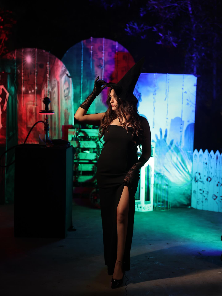 last minute kostüm mit schwarzem kleid hexe