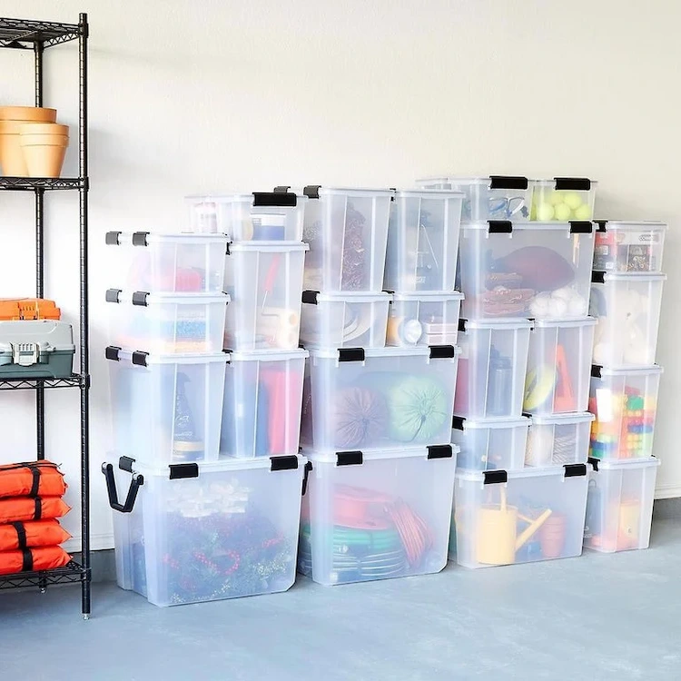 praktische und durchsichtiger behälter aus kunststoff zur aufbewarhung von artikeln in garage oder keller