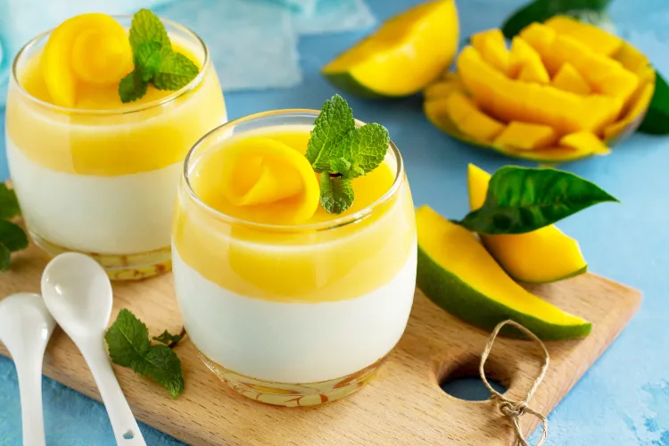 schnelle Desserts im Glas Mango Dessert mit Mascarpone