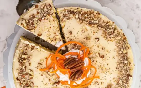 Eierlikör Käsekuchen mit Karotten und Sahne