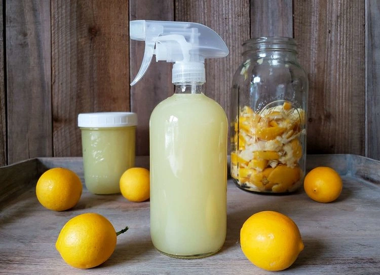 naturally clean tiles and joints with lemon juice