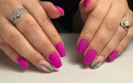 Spring Nails in Magenta mit Tulpen Design