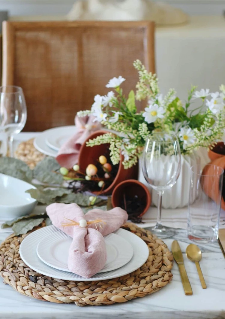 Den Tisch zu Ostern decken Ideen für Tischdeko