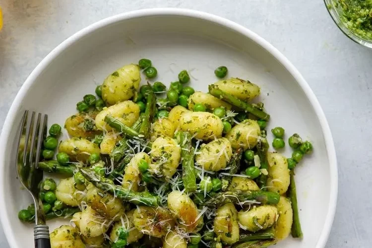 Gnocchi mit grünem Spargel - einfaches Rezept