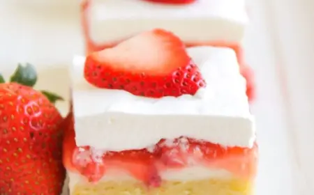 erdbeer schmand schnitten ohne backen