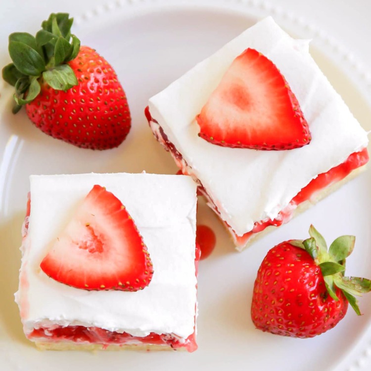 erdbeer schmand schnitten vom blech