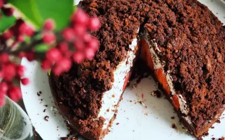 Gelingsicheres Rezept für Maulwurfkuchen mit Erdbeeren