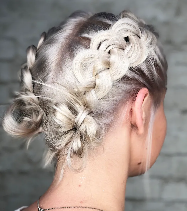 einfache hochsteckfrisuren für kurze haare schnelle zöpfe im sommer stylen