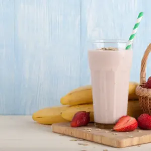 erdbeer bananen proteinshake zum abnehmen wann eiweißshake trinken