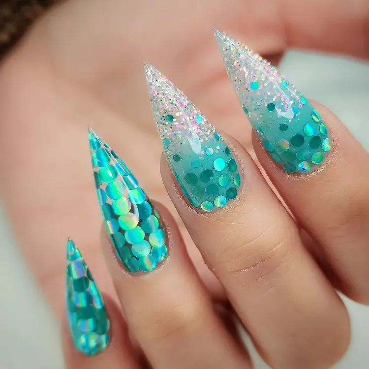 nagellackfarben sommer mermaid nails nageltrend 2023