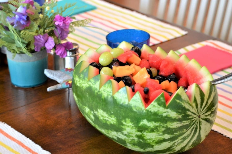 wassermelone und was essen im sommer noch als gesunde früchte zu wissen