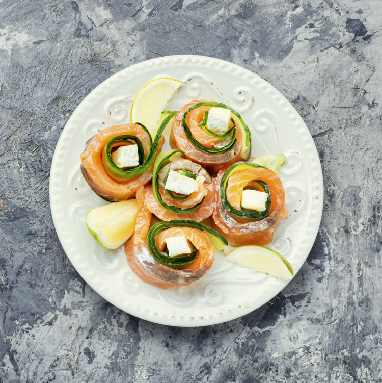 Gurken Lachs Häppchen als Fingerfood im Sommer - Schnelle, kalte Vorspeise