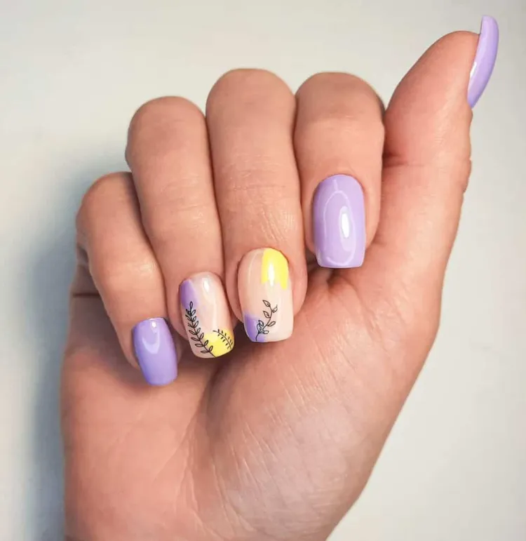 pastellfarbene nageldesigns bilder lavender nagelfarbe für sommer 2023
