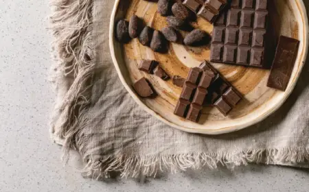 Süchtig nach Essen - Schokolade und Zucker wirken wie Drogen auf das Gehirn