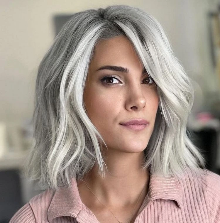 Trendfrisuren für graue Haare - Lob Cut