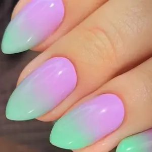 Two Tone Ombré Nails für den Sommer