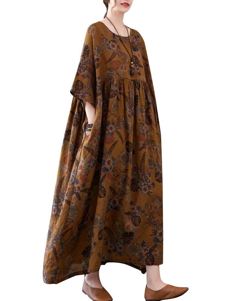 Baggy-Kleid mit Vintage-Print lässt Sie älter wirken