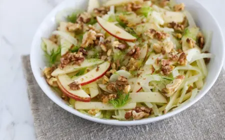 Einfaches Rezept für Fenchelsalat mit Apfel