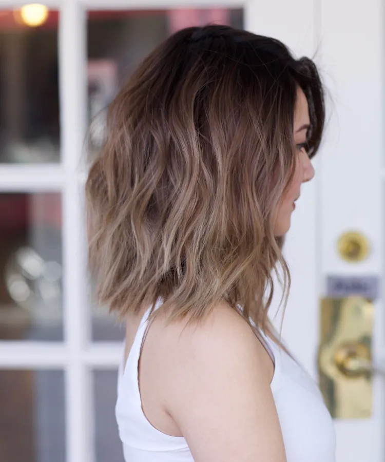 gestufte frisuren für mittellanges haar shattered layers frisuren trend herbst 2023