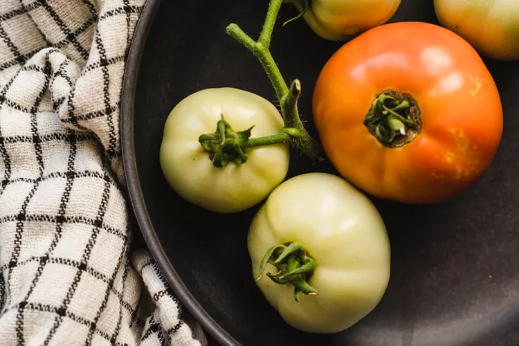 grüne Tomaten erkennen und nachreifen lassen Anleitung