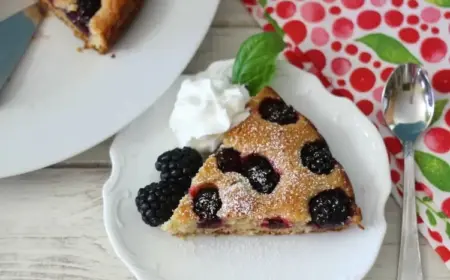 Leckerer Brombeerkuchen mit Quark zu Hause backen