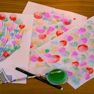 malen mit seifenblasen für kinder im sommer