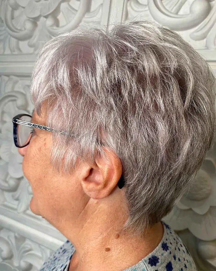 Short Pixie Cut dünnes Haar freche Kurzhaarschnitte für Damen ab 60