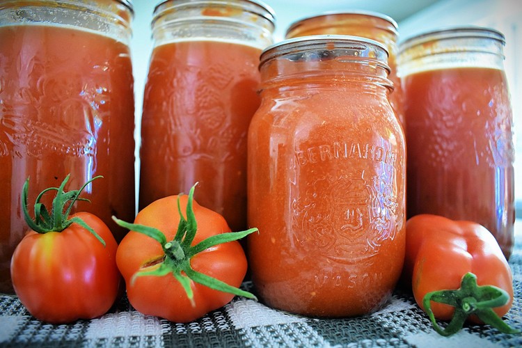 wie man eine tomatensoße einkochen kann