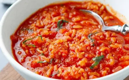 Diese Tomatensuppe wird aus Dosentomaten hergestellt