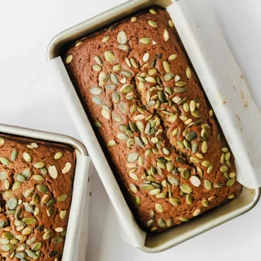 kürbisbrot mit kürbiskernen