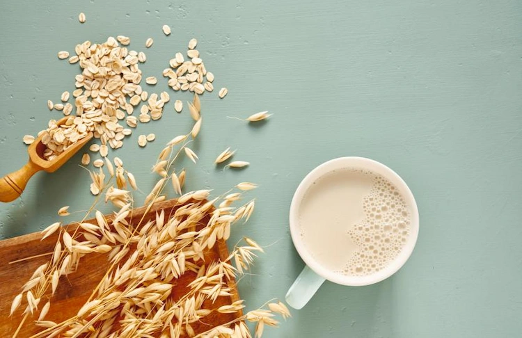 mit wenig zugesetztem kalzium eignet sich hafermilch als milchersatz für kaffee mit niedrigen nährwerten