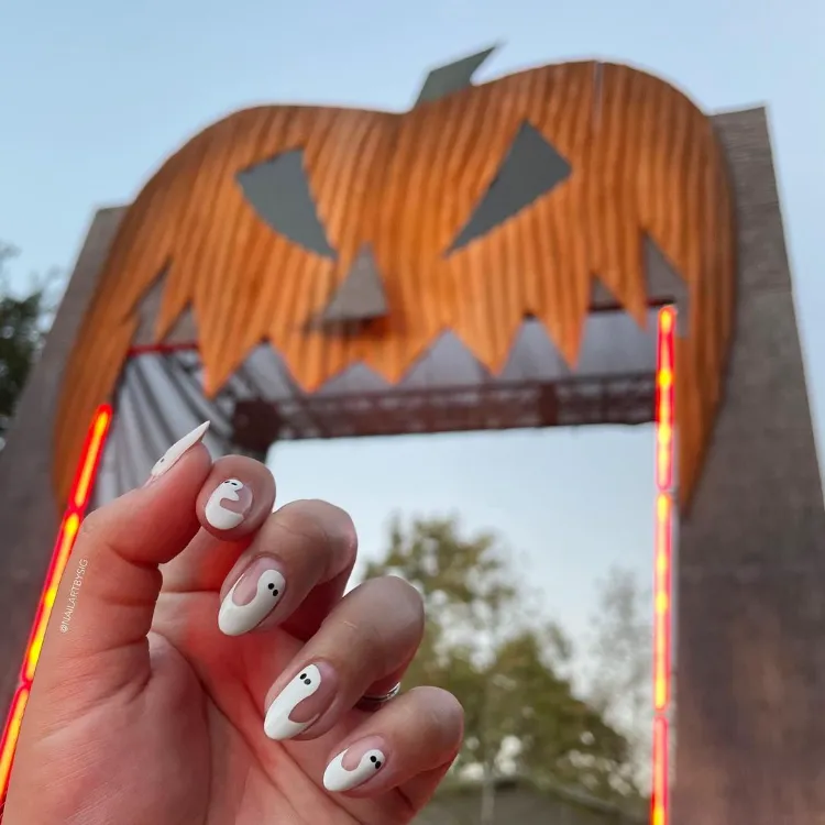 coole halloween nails schaurige nageldesigns bilder 2023