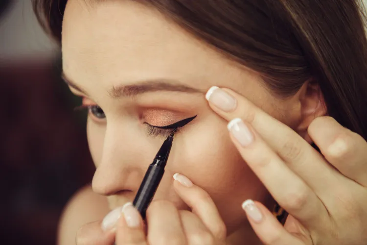 häufige eyeliner fehler vermeiden geniale make up hacks