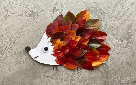 Igel basteln mit Vorlage und bunten Herbstblättern