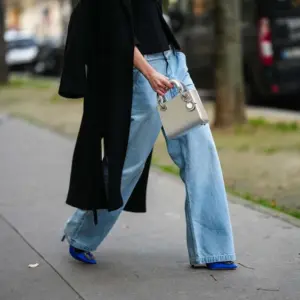 Jeans Trend 2023 - Puddle Pants im Herbst tragen