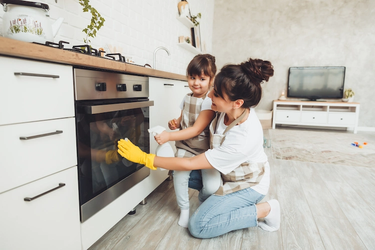 kinder oder andere familienmitglieder in die reinigung der küche miteinbeziehen