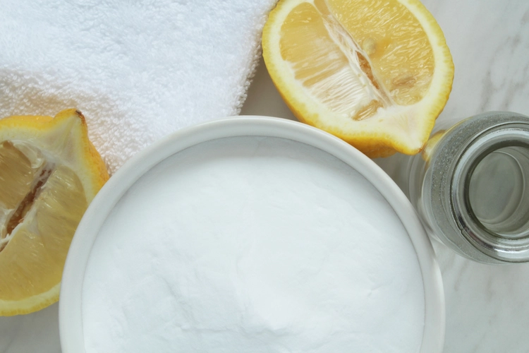 natural cleaning with lemon baking soda and vineg 2022 11 10 22 25 32 utc