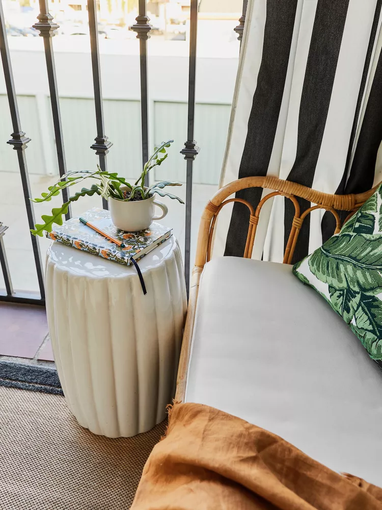 schlicht und elegant balkon deko im herbst minimalistisch hinzufügen