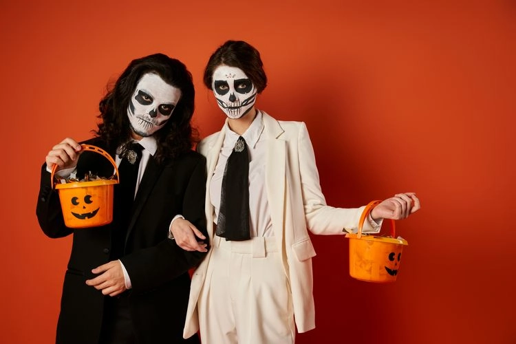 selbst gemachtes halloween kostüm skelett kostüm