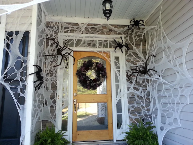 Spinnen-Deko für Hauseingang