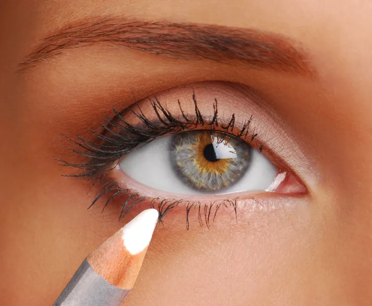 wie augen größer wirken lassen eyeliner fehler vermeiden