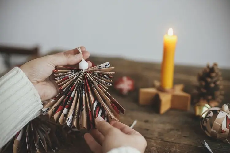 engel basteln mit papier skandinavischer baumschmuck