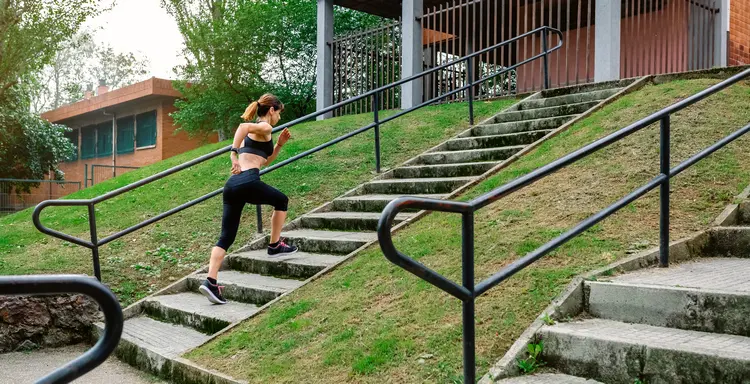 fortgeschrittene können das treppensteigen zu einem richtigen workout machen