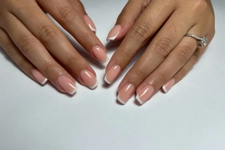 french tips liegen im trend