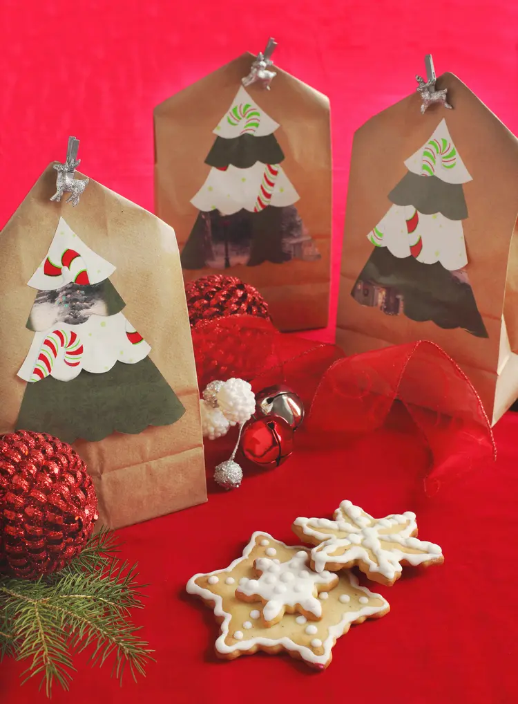 geschenkpapier recyceln für tannenbäume auf brotpapiertüten