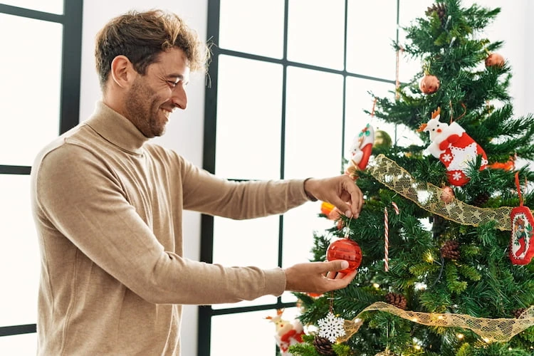 in verschiedenen ländern unterschiedliche weihnachtsdekoration für den tannenbaum verwenden