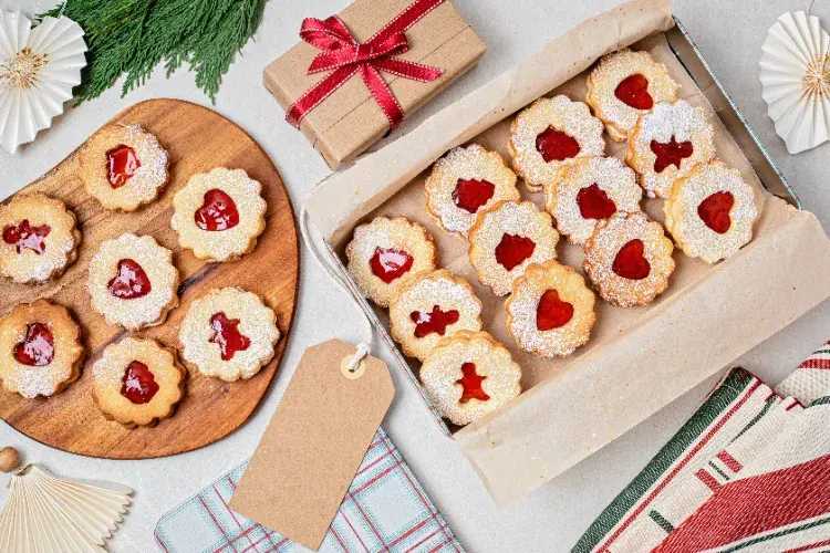 weihnachtsplätzchen klassiker omas linzer plätzchen originalrezept