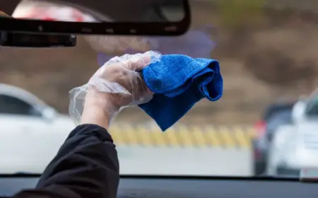 autoscheiben innen reinigen hausmittel windschutzscheiben streifenfrei bekommen