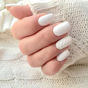 pearl winter nails nageltrend weihnachtsnägel 2023